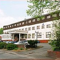 YOUR HOTEL-MONTON HOUSE HOTEL