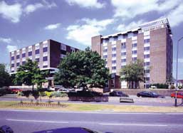 Macdonald De Montfort Hotel